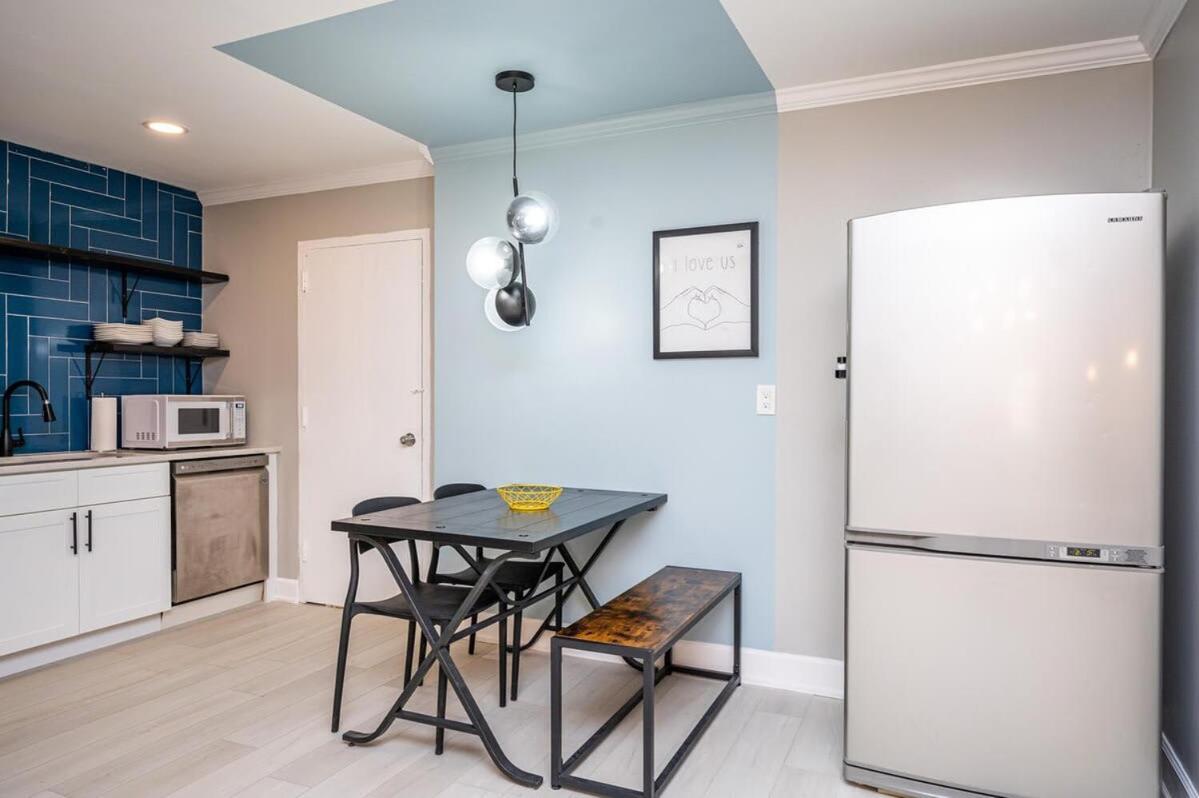 Holiday home Downtown Atl Onsite Parking King Bed & Bonus Lm1901 *
