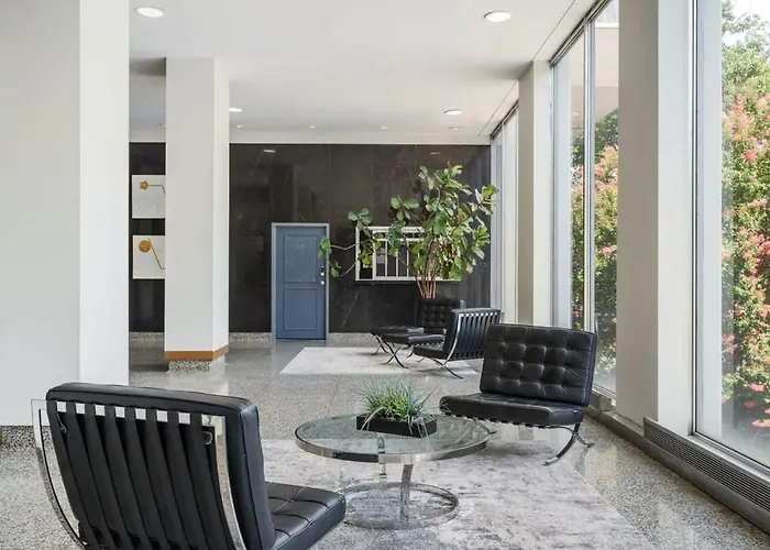 Downtown Atl Condo Onsite Parking King Bed & Bonus Room Lm1901
